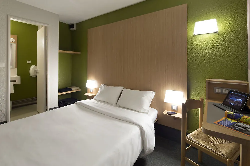 B&B Hôtel Morlaix Saint-Martin-des-Champs  Hotel